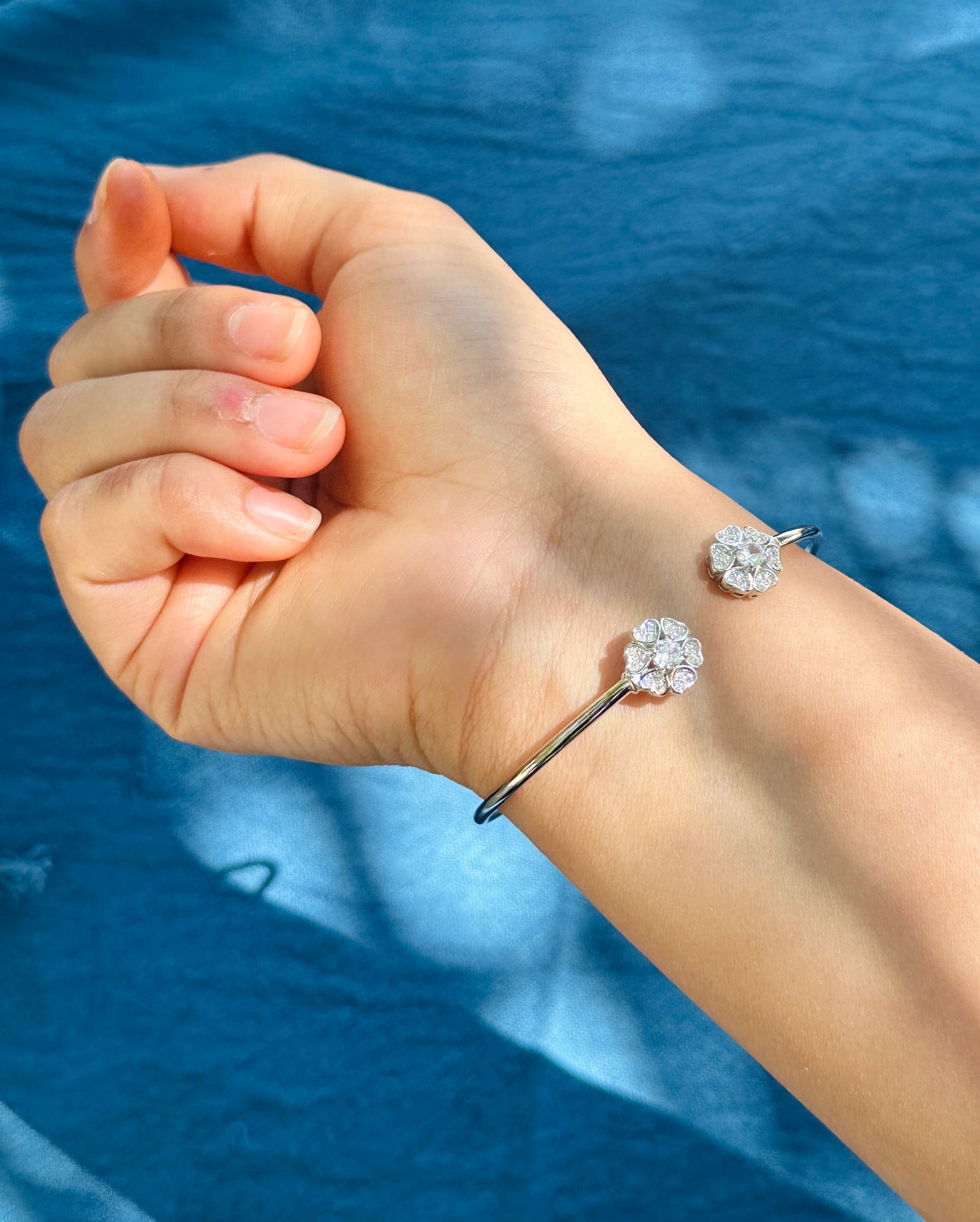 Elegant Silver Floral Kada