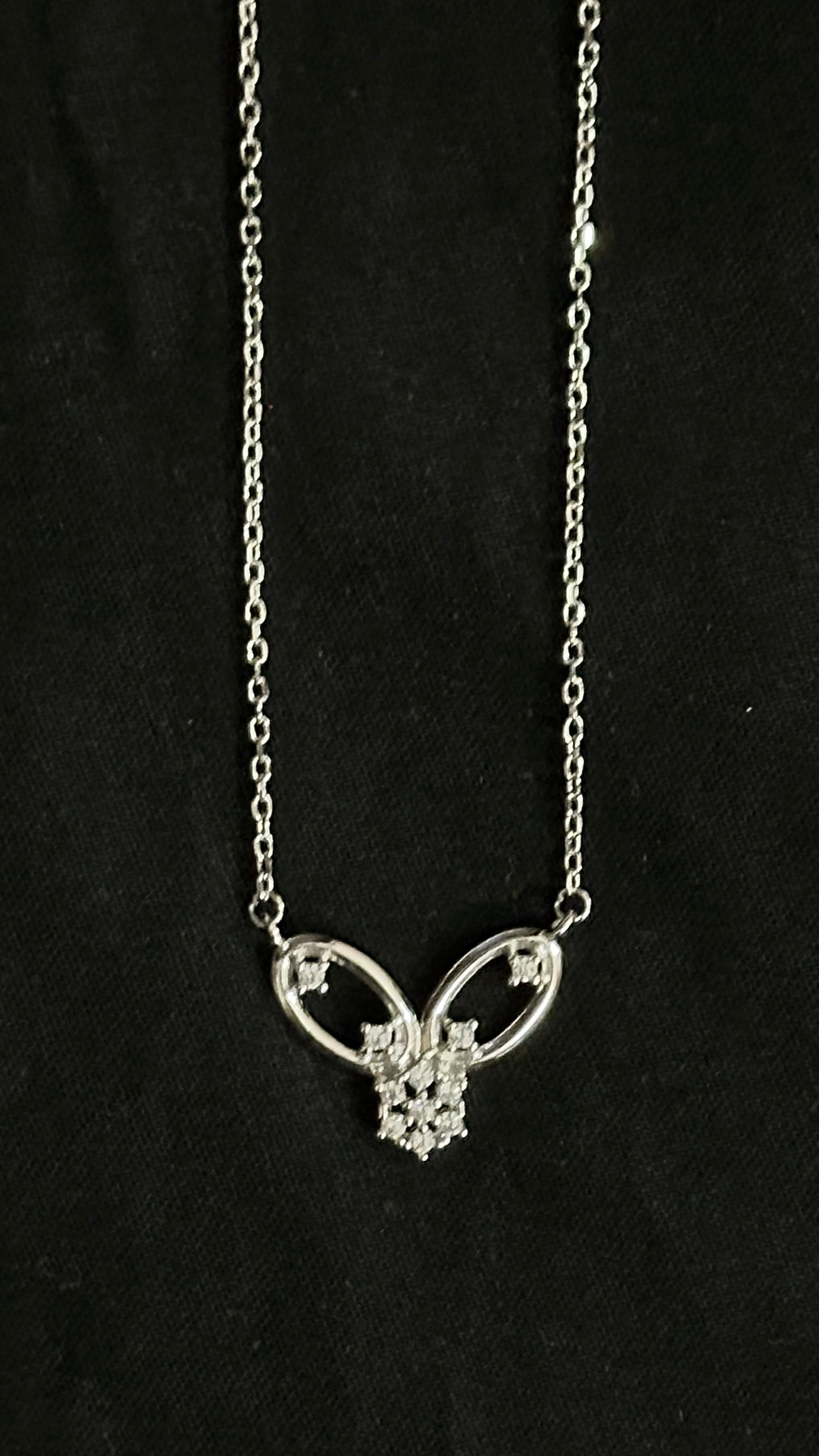 Blossom Embrace 925 Silver Chain