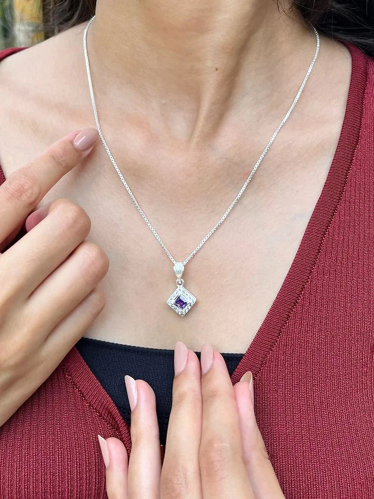 Silver Necklace With Purple type Charming Stone