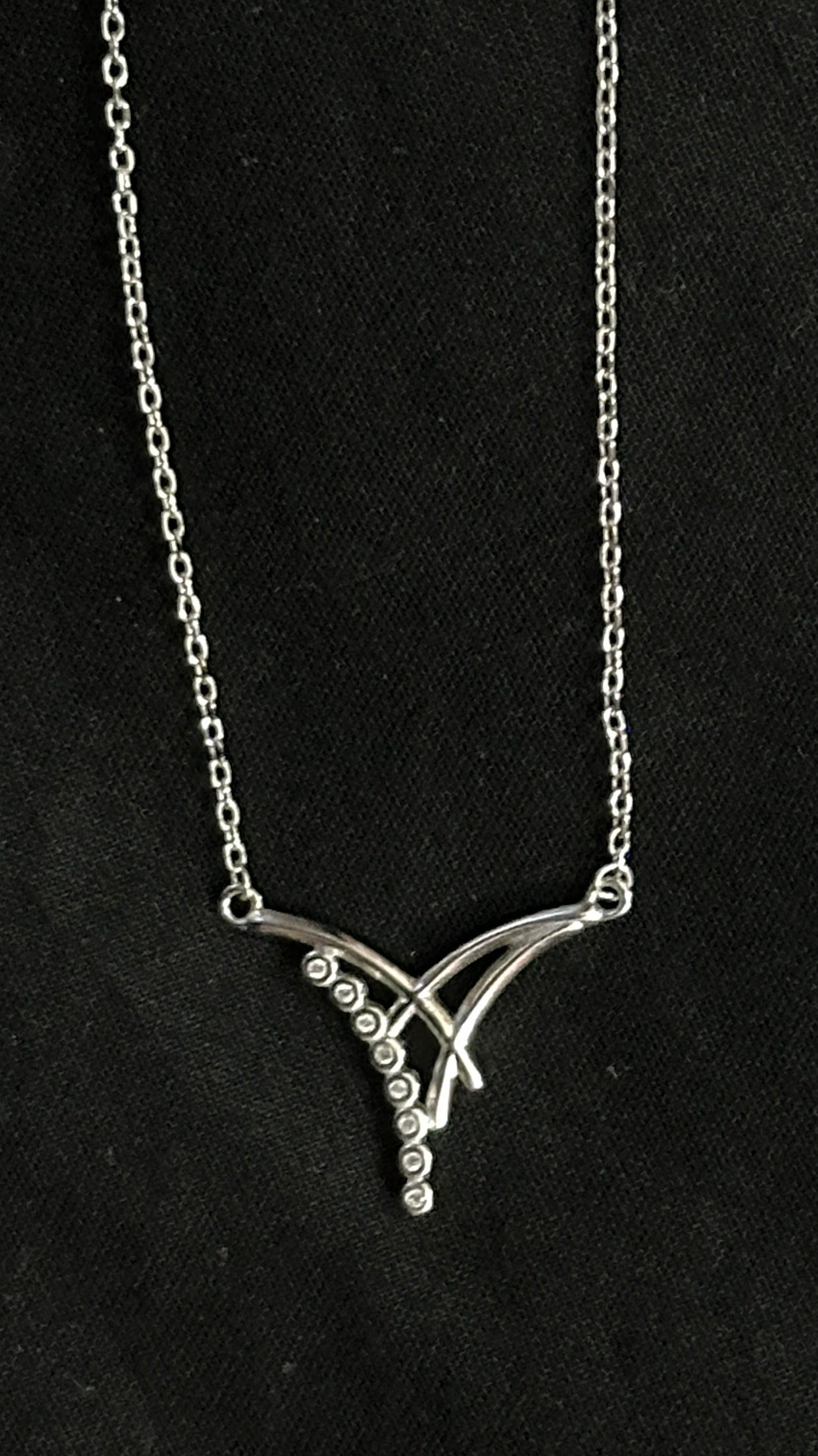 Elegance on the Rise Silver Chain