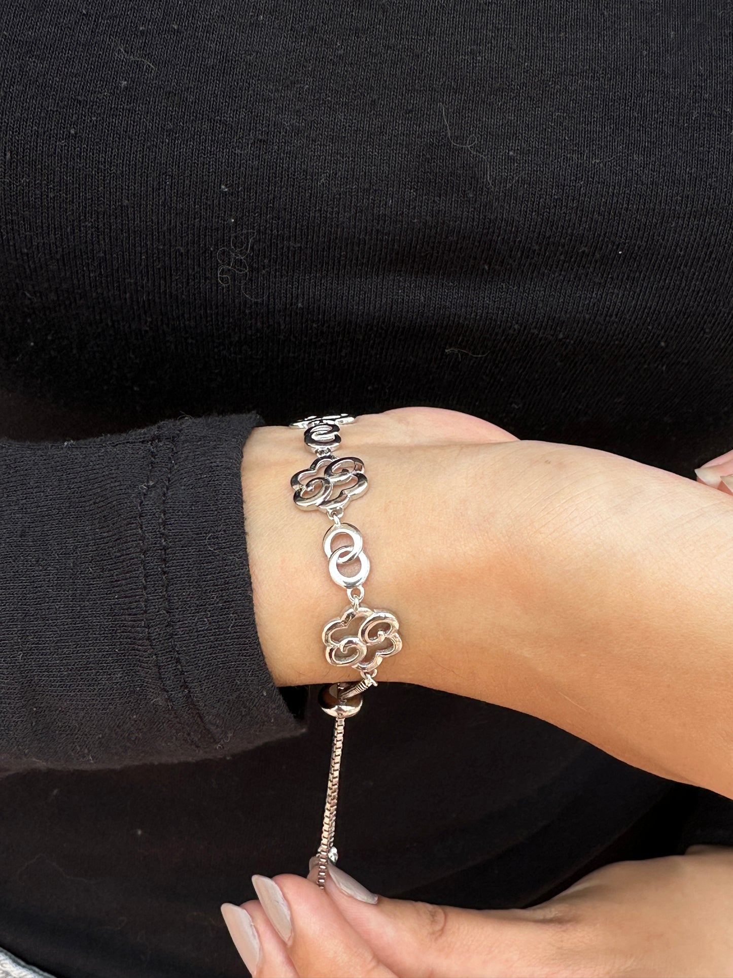Floral Sleek Silver Bracelet