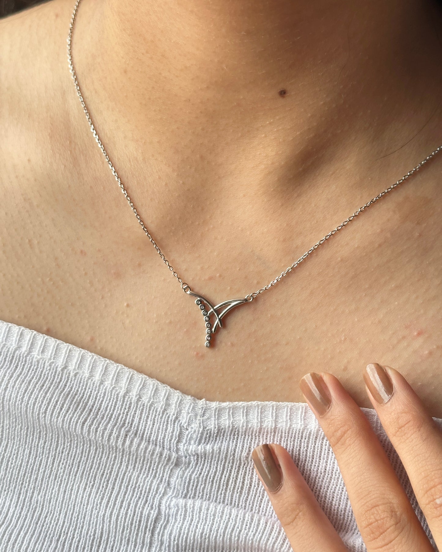 Elegance on the Rise Silver Chain