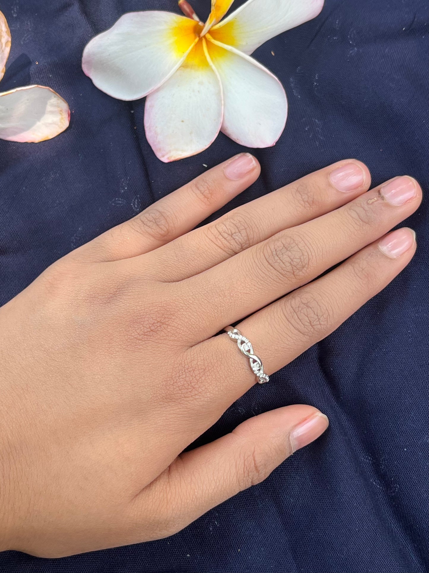 Ethereal Loop Silver Ring
