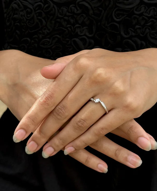 Solo Sparkle Silver Ring