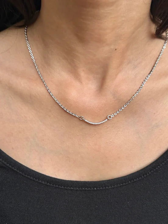 Simply Sleek Silver Necklace