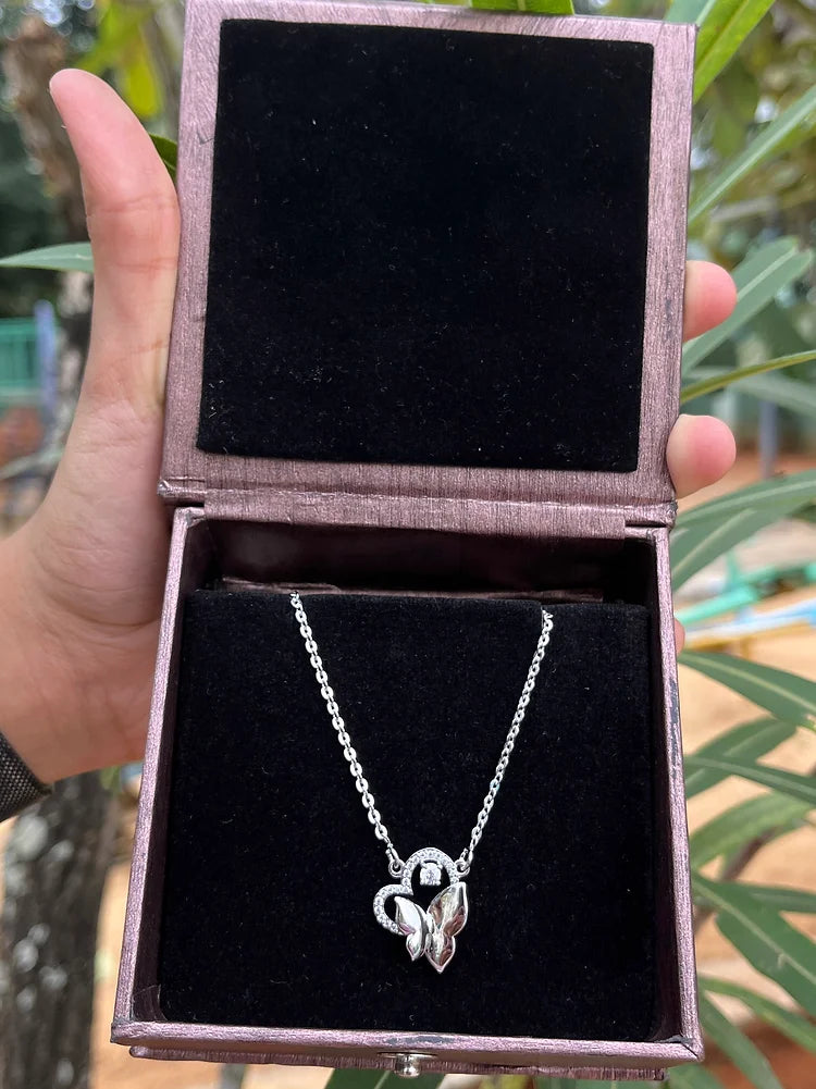 Silver Delicate Stylish Necklace