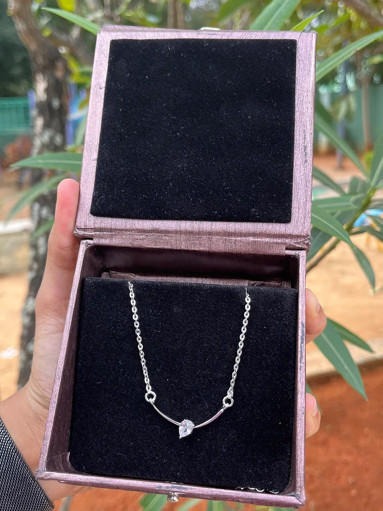 One Stone pendant Silver Necklace