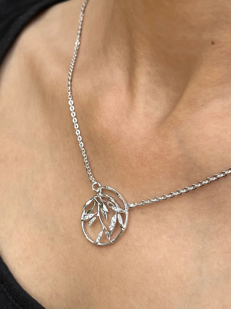 Serene Silver Entwined Necklace