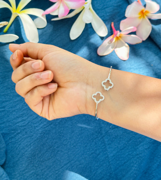 Floral Elegance Silver Kada