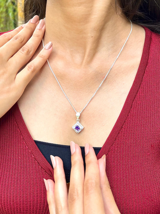Silver Necklace With Purple type Charming Stone