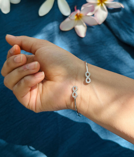 Infinity Silver Kada