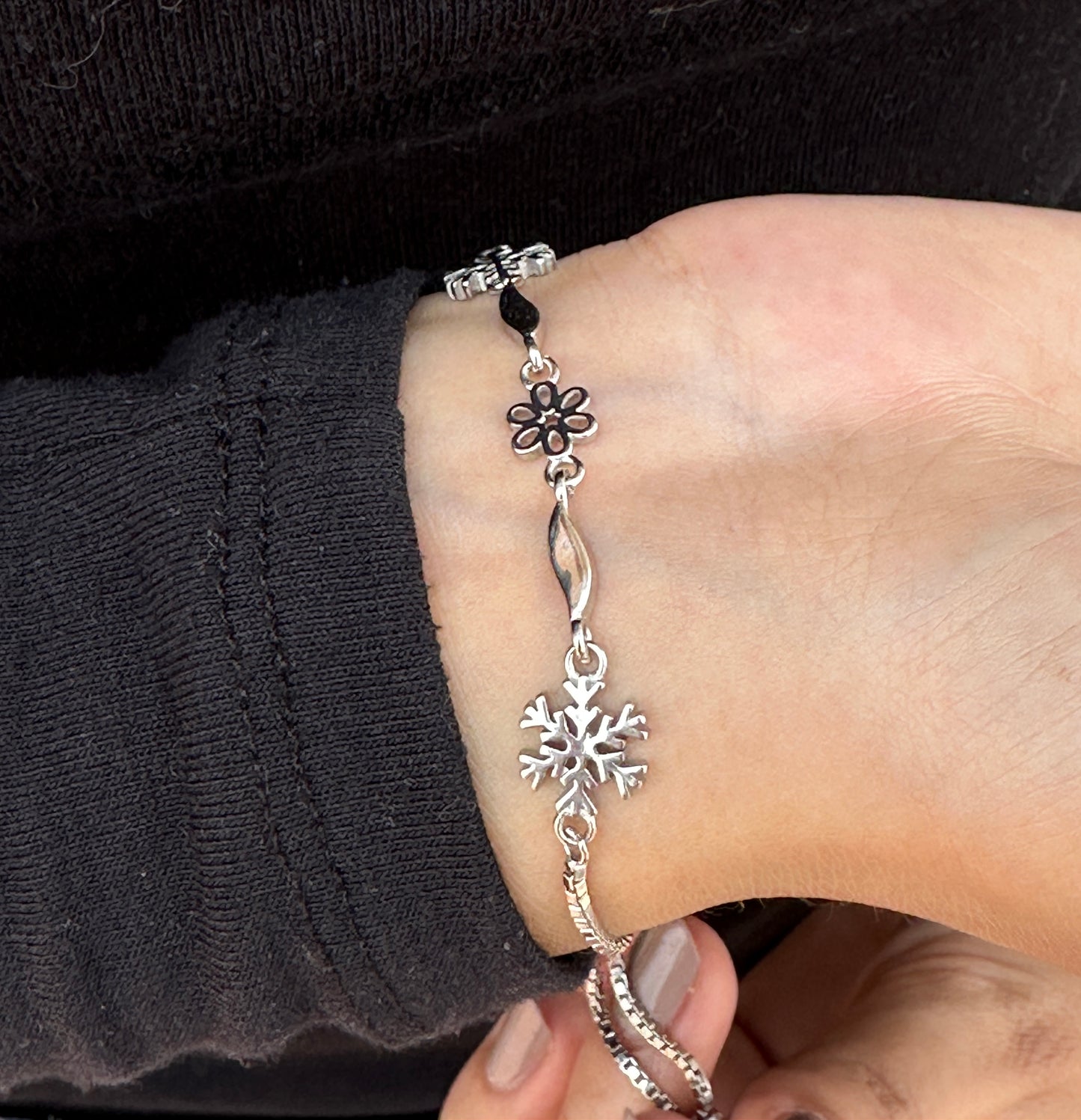 Sparkling Flower Silver Bracelet