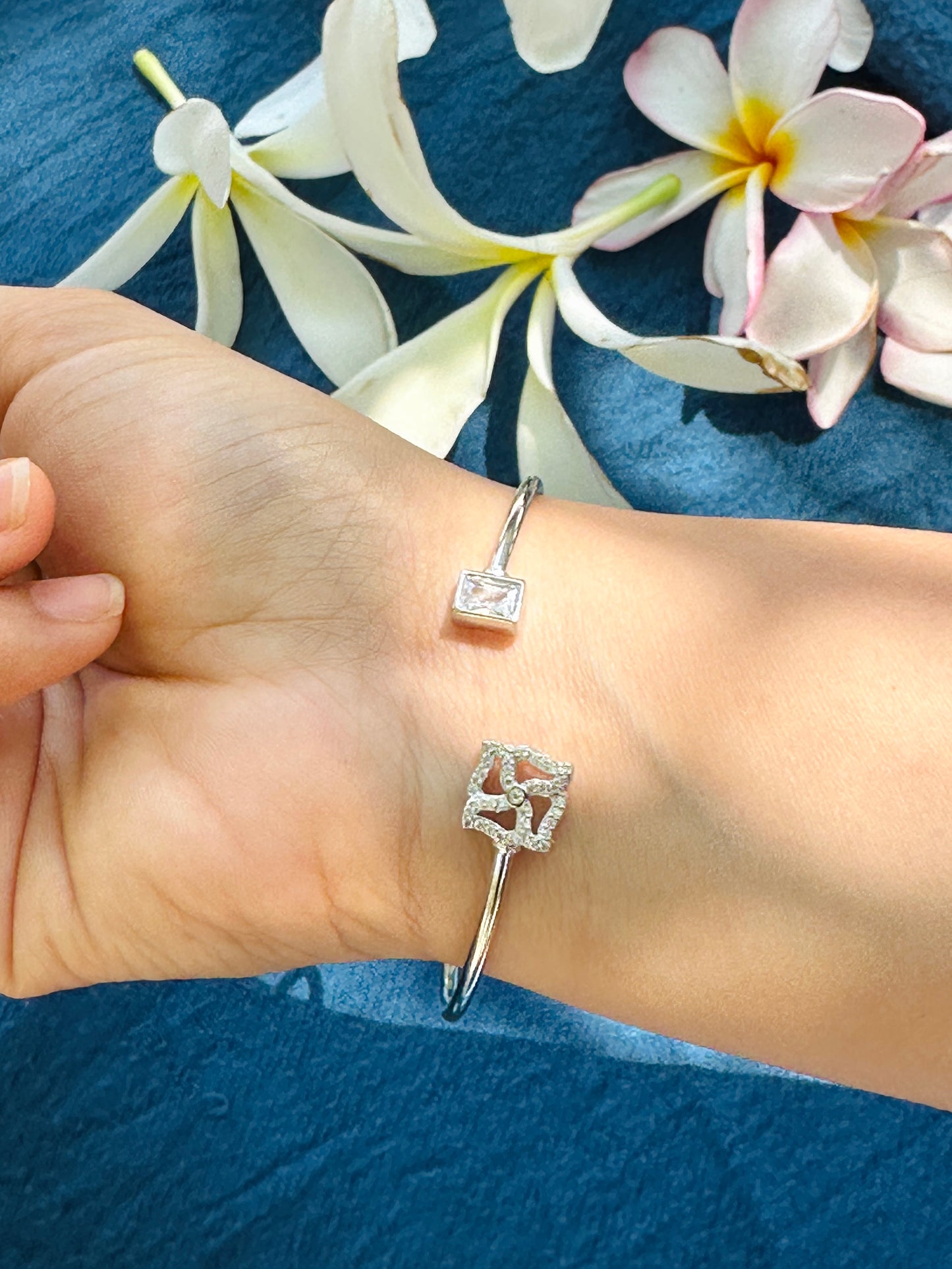 Geometric Silver Kada