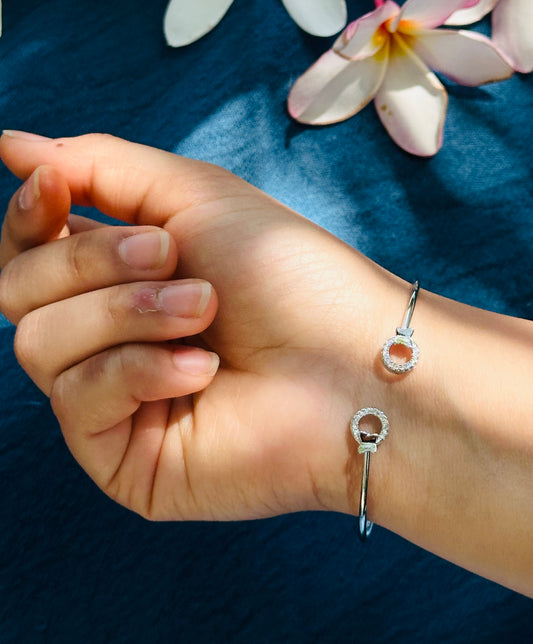 Timeless Silver Shine Kada