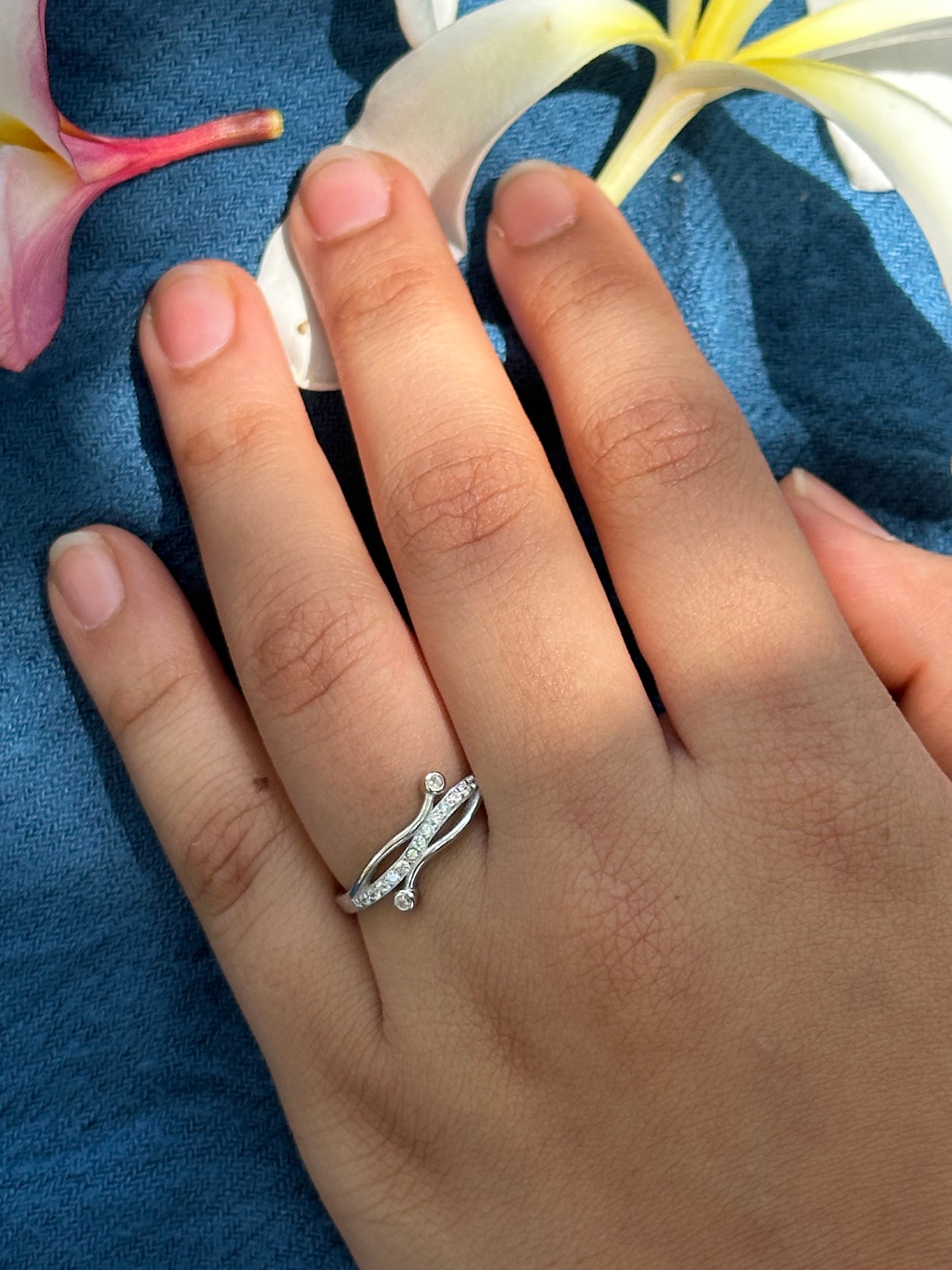 Elegant Curved Silver Ring