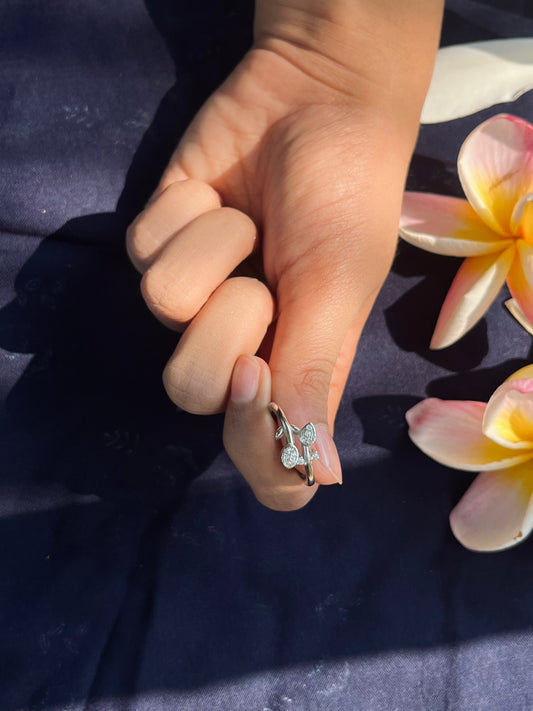 Silver Leaf Ring