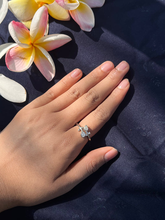 Silver Leaf Ring
