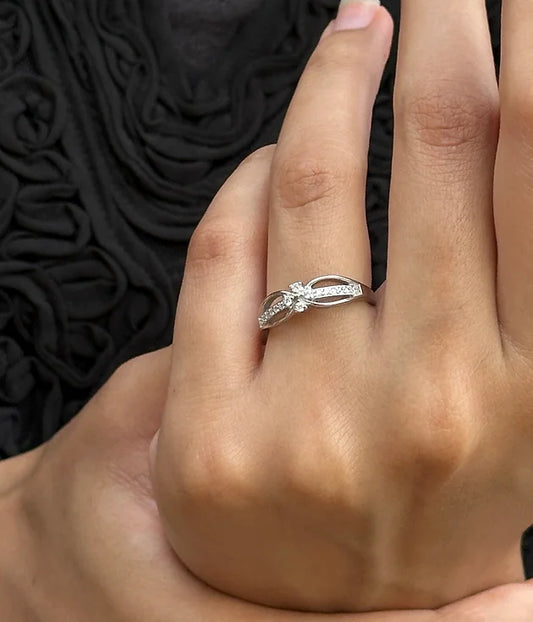 Classic Twirl Silver Ring