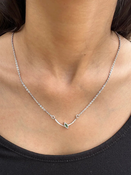 Emerald Stoned Silver Necklace