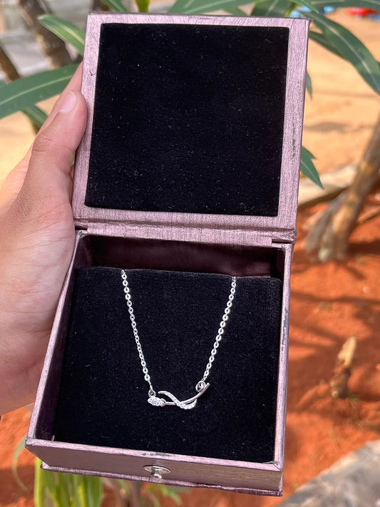 Elegant Silver Necklace