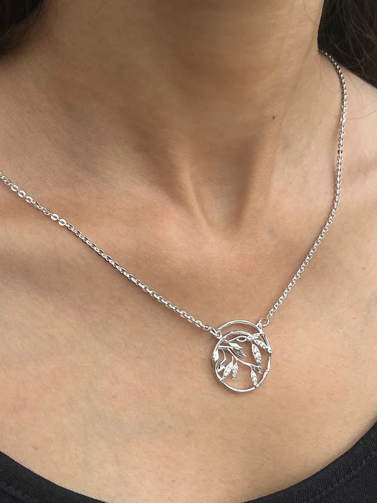 Serene Silver Entwined Necklace