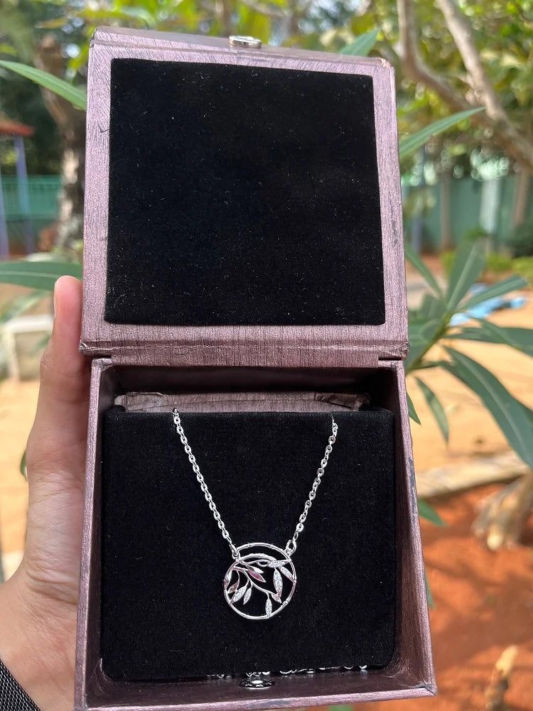 Serene Silver Entwined Necklace
